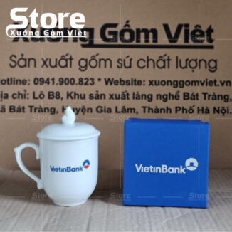 coc-su-in-logo-vietinbank-dang-bau-co-nap-mau-trang-1